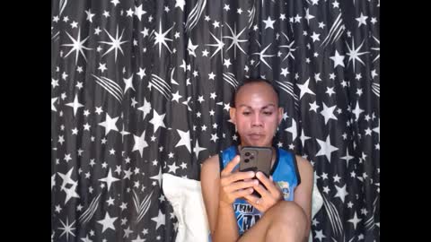 Snapshot of thick_bigcock13 chatting on 03-02-25, 12:01 gil online show from 03-02-25, 12:01