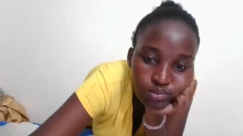 Snapshot of thick_eviey chatting on 12-24-24, 06:17 love online show from 12-24-24, 06:17