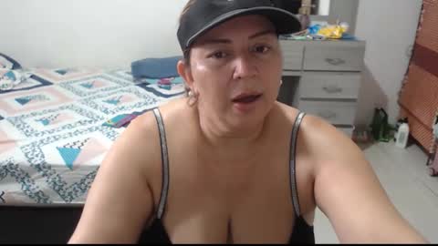 Snapshot of thick_susan chatting on 05-29-26, 05:55 nataly online show from 05-29-26, 05:55