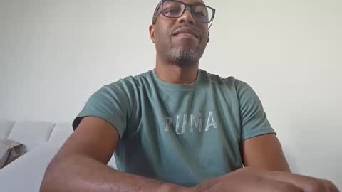 Snapshot of thickblackdick3 chatting on 11-17-25, 07:47 thickblackdick online show from 11-17-25, 07:47