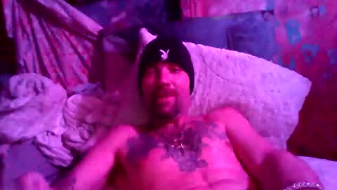 Snapshot of thickdickbadboy chatting on 02-17-26, 12:23 thickdickbadboy online show from 02-17-26, 12:23