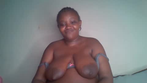 Snapshot of thickianababe chatting on 01-26-25, 05:23 thickianababe online show from 01-26-25, 05:23