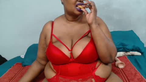Snapshot of thicksexymellons chatting on 02-12-25, 05:16 Pat online show from 02-12-25, 05:16