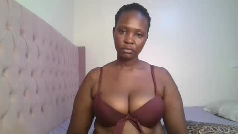 Snapshot of thicky_rue chatting on 01-15-26, 12:48 Rue online show from 01-15-26, 12:48