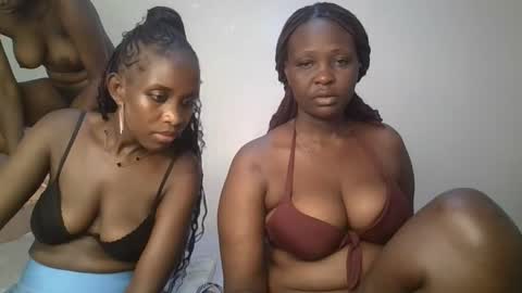 Snapshot of thicky_rue chatting on 03-02-26, 10:33 Rue online show from 03-02-26, 10:33