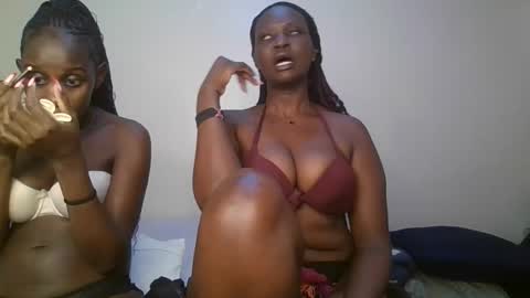 Snapshot of thicky_rue chatting on 03-04-26, 06:52 Rue online show from 03-04-26, 06:52