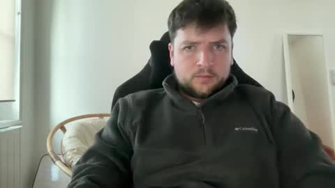 Snapshot of thierrylumiere chatting on 03-11-26, 05:52 thierrylumiere online show from 03-11-26, 05:52