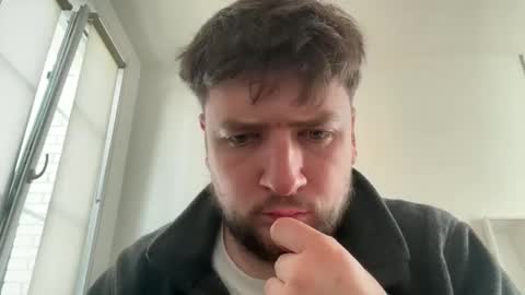 Snapshot of thierrylumiere chatting on 03-12-26, 10:10 thierrylumiere online show from 03-12-26, 10:10