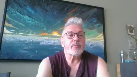 Snapshot of thierrypapineau chatting on 04-22-26, 08:21 thierrypapineau online show from 04-22-26, 08:21