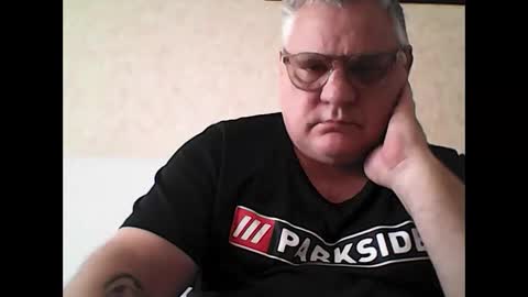 Snapshot of thierrysymp chatting on 11-09-25, 10:24 Thierrysymp online show from 11-09-25, 10:24