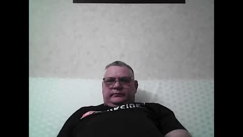 Snapshot of thierrysymp chatting on 12-22-25, 04:59 Thierrysymp online show from 12-22-25, 04:59