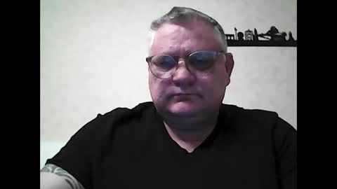Snapshot of thierrysymp chatting on 01-13-26, 05:18 Thierrysymp online show from 01-13-26, 05:18