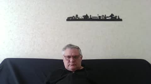 Snapshot of thierrysymp chatting on 03-01-26, 10:28 Thierrysymp online show from 03-01-26, 10:28