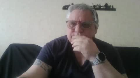 Snapshot of thierrysymp chatting on 03-26-26, 05:51 Thierrysymp online show from 03-26-26, 05:51