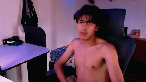 Snapshot of thieves_us chatting on 12-23-24, 05:11 thieves_us online show from 12-23-24, 05:11