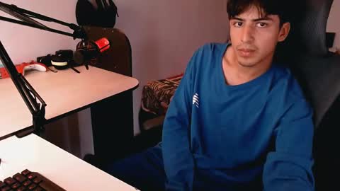 Snapshot of thieves_us chatting on 12-26-24, 07:38 thieves_us online show from 12-26-24, 07:38