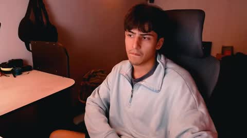 Snapshot of thieves_us chatting on 12-27-24, 01:07 thieves_us online show from 12-27-24, 01:07