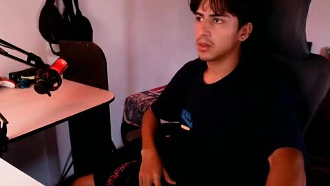 Snapshot of thieves_us chatting on 01-12-25, 04:50 thieves_us online show from 01-12-25, 04:50