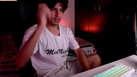 Snapshot of thieves_us chatting on 02-28-25, 07:03 thieves_us online show from 02-28-25, 07:03