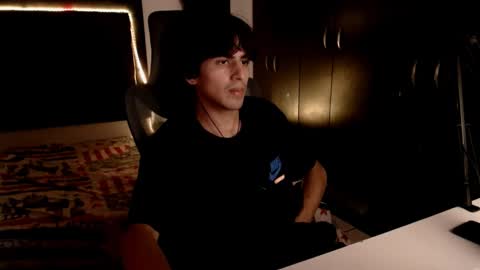 Snapshot of thieves_us chatting on 03-03-25, 03:30 thieves_us online show from 03-03-25, 03:30