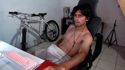 Snapshot of thieves_us chatting on 09-14-25, 04:33 thieves_us online show from 09-14-25, 04:33