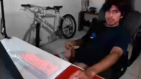 Snapshot of thieves_us chatting on 09-19-25, 11:27 thieves_us online show from 09-19-25, 11:27