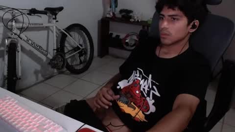 Snapshot of thieves_us chatting on 10-07-25, 12:08 thieves_us online show from 10-07-25, 12:08