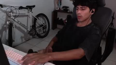 Snapshot of thieves_us chatting on 10-12-25, 05:50 thieves_us online show from 10-12-25, 05:50