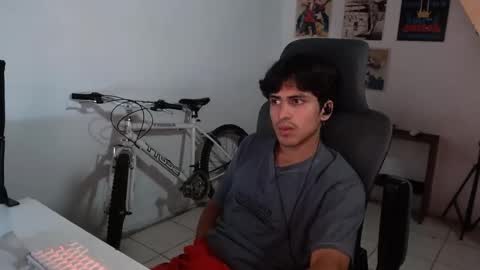 Snapshot of thieves_us chatting on 10-14-25, 05:30 thieves_us online show from 10-14-25, 05:30