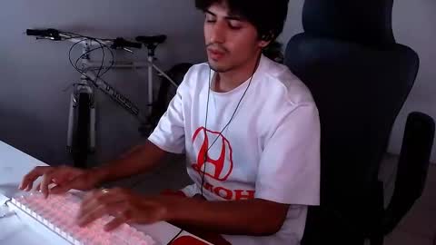 Snapshot of thieves_us chatting on 11-09-25, 04:55 thieves_us online show from 11-09-25, 04:55