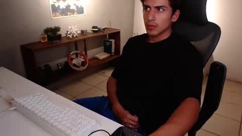 Snapshot of thieves_us chatting on 02-01-26, 04:22 thieves_us online show from 02-01-26, 04:22