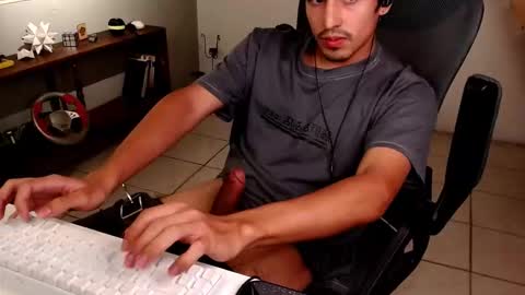 Snapshot of thieves_us chatting on 03-04-26, 06:19 thieves_us online show from 03-04-26, 06:19