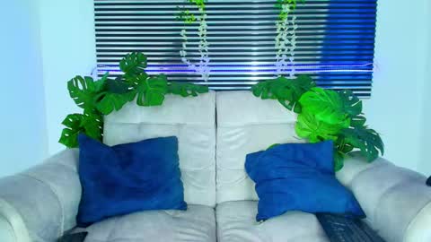 Snapshot of thiiagosaeenz chatting on 03-10-26, 05:07 Thiago Saenzz online show from 03-10-26, 05:07