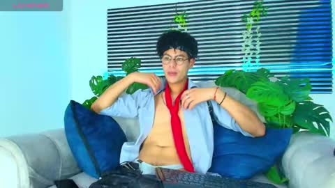 Snapshot of thiiagosaeenz chatting on 03-13-26, 03:29 Thiago Saenzz online show from 03-13-26, 03:29