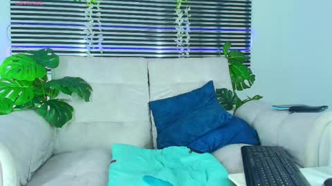 Thiago Saenzz online show from 04-24-26, 05:37