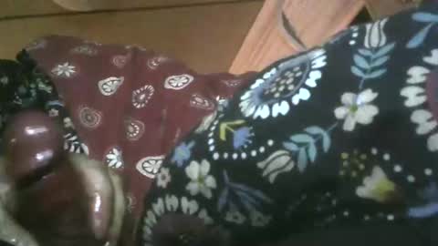 Snapshot of thisbloke96 chatting on 10-11-25, 10:52 thisbloke96 online show from 10-11-25, 10:52