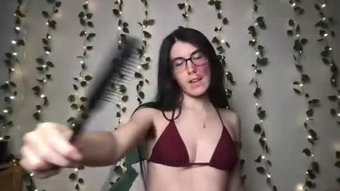 thistlefernsby online show from 10-16-25, 03:51