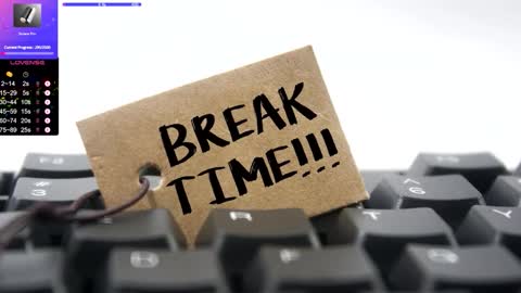 Snapshot of thom610 chatting on 02-05-26, 10:25 ThomaSan online show from 02-05-26, 10:25