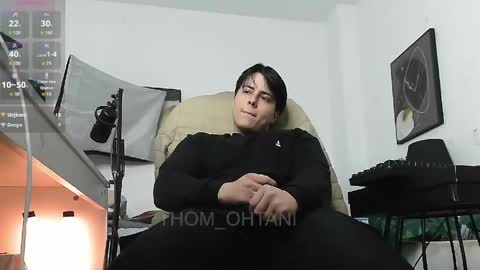 Snapshot of thom_ohtani chatting on 05-28-26, 06:49 thom_ohtani online show from 05-28-26, 06:49