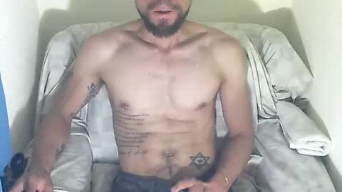 Snapshot of thomas2wood chatting on 06-14-26, 02:24 Thomas2Wood online show from 06-14-26, 02:24