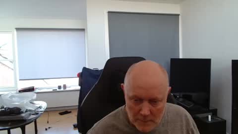 thomas315627 online show from 05-02-26, 09:14