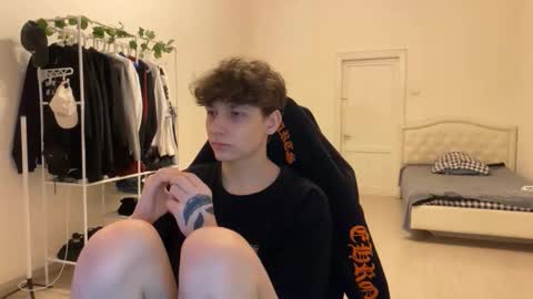 Thomas Hill online show from 11-15-25, 08:05