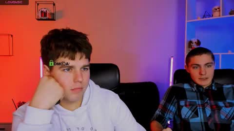 Snapshot of thomas_crow chatting on 12-16-25, 09:58 thomas_crow online show from 12-16-25, 09:58