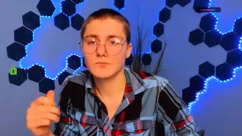 Snapshot of thomas_crow chatting on 02-04-26, 09:37 thomas_crow online show from 02-04-26, 09:37