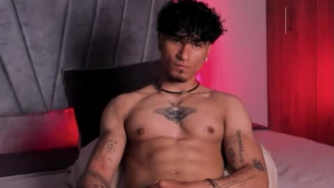 Thomas 3  JUST STAY AND BE MY LAST LOVE online show from 10-04-25, 02:31