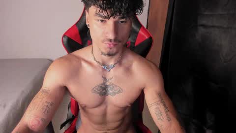 Snapshot of thomas_fit1 chatting on 06-04-26, 03:40 Thomas 3 JUST STAY AND BE MY LAST LOVE online show from 06-04-26, 03:40