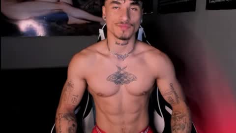 Snapshot of thomas_fit1 chatting on 06-14-26, 02:46 Thomas 3 JUST STAY AND BE MY LAST LOVE online show from 06-14-26, 02:46