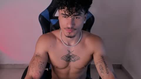 Snapshot of thomas_fit1 chatting on 06-23-26, 12:19 Thomas 3 JUST STAY AND BE MY LAST LOVE online show from 06-23-26, 12:19
