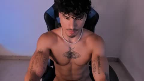 Snapshot of thomas_fit1 chatting on 06-25-26, 01:16 Thomas 3 JUST STAY AND BE MY LAST LOVE online show from 06-25-26, 01:16