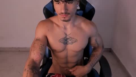 Snapshot of thomas_fit1 chatting on 06-27-26, 12:22 Thomas 3 JUST STAY AND BE MY LAST LOVE online show from 06-27-26, 12:22